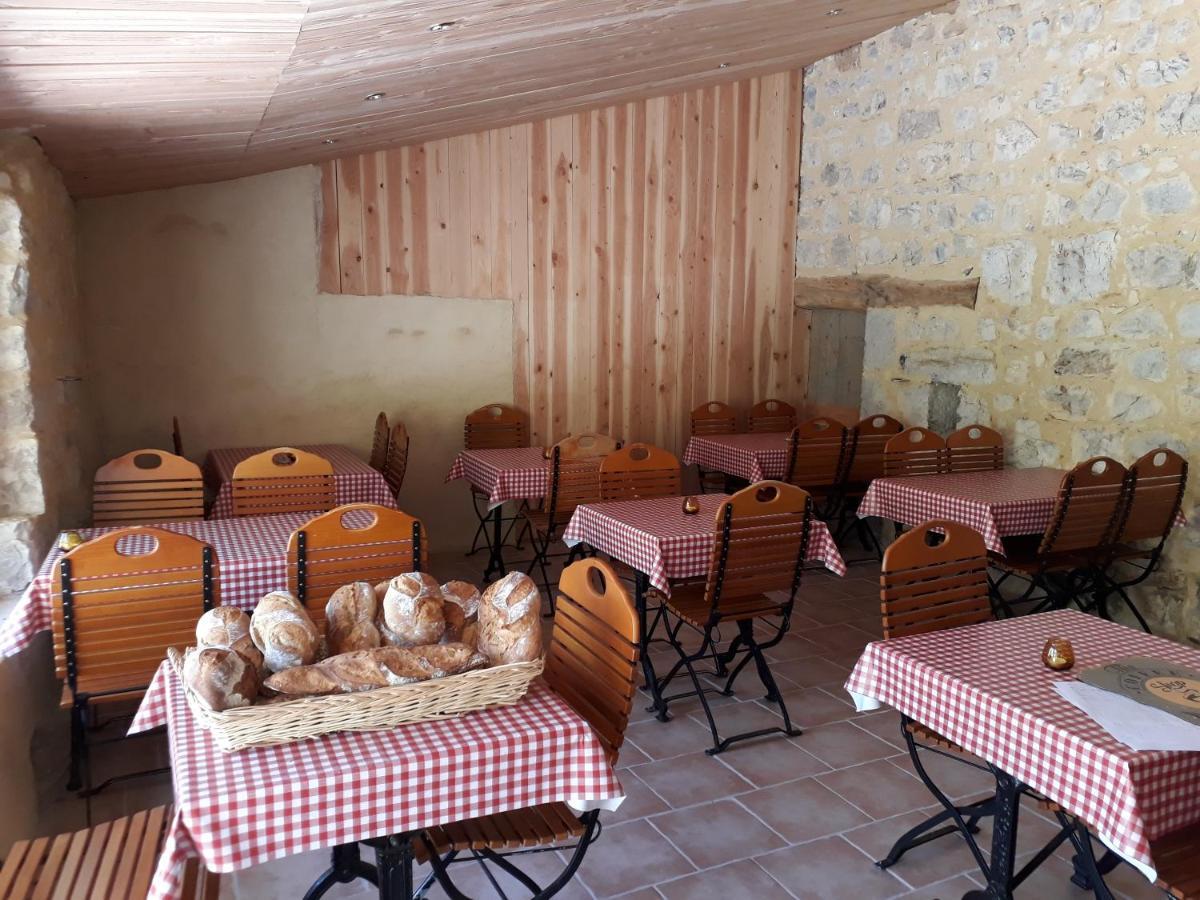 Le Moulin Bed and Breakfast Pradelle Eksteriør billede